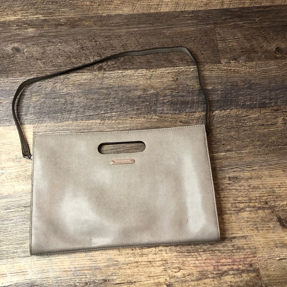 Michael Kors Large Grey Clutch with Short Shoulder Strap magnetic closure EUC - Picture 1 of 9